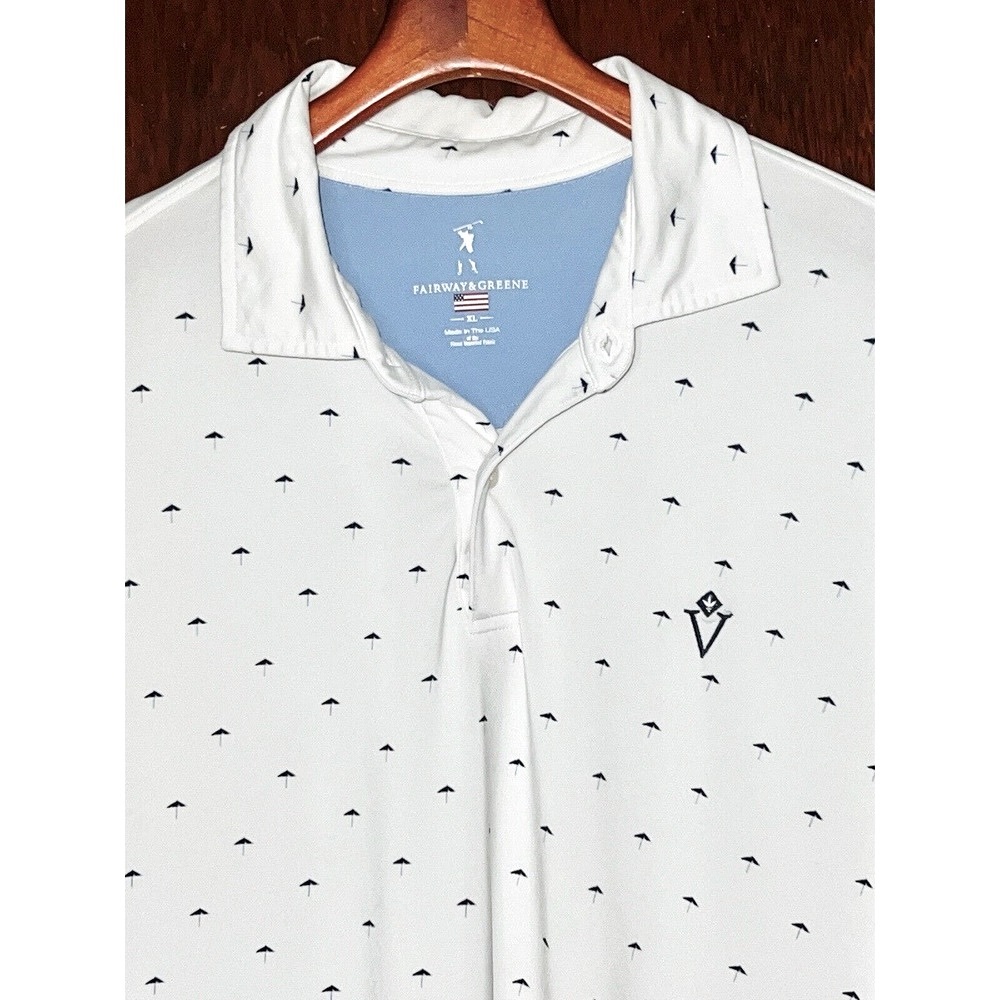 FAIRWAY GREENE WHITE BLUE UMBRELLA PRINT GOLF POLO SHIRT XL USA FLAG ON SLEEVE